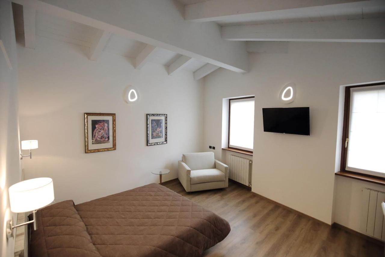 Albergo Antica Locanda Clusone Buitenkant foto