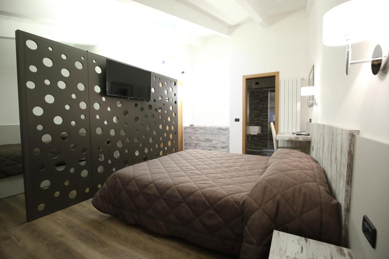 Albergo Antica Locanda Clusone Buitenkant foto