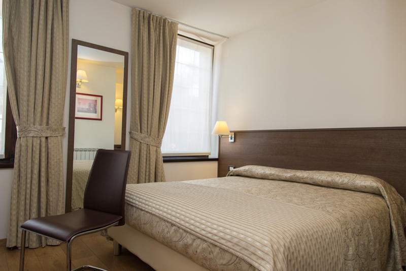 Albergo Antica Locanda Clusone Buitenkant foto