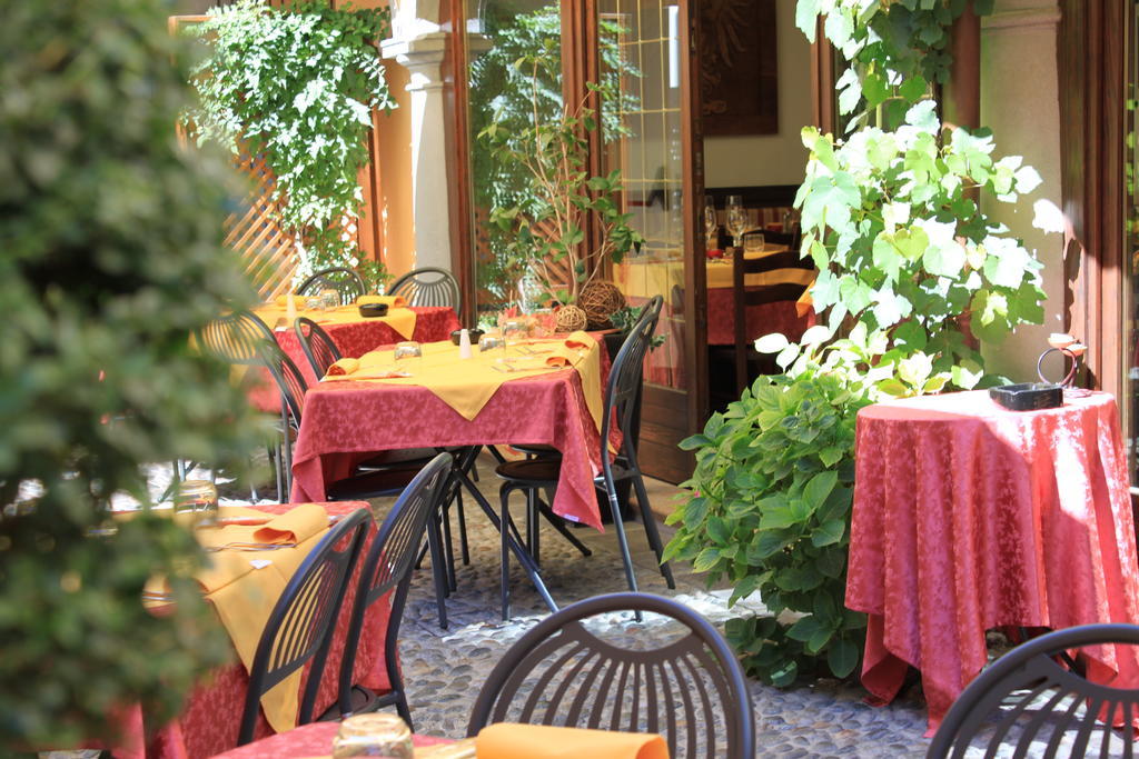 Albergo Antica Locanda Clusone Buitenkant foto